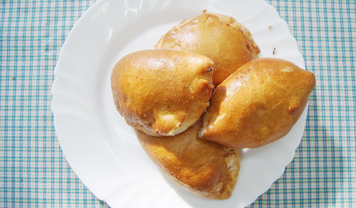 Пирожок с зеленым луком и яйцом от Алёнкино